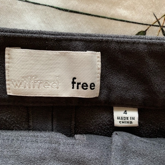 Aritzia Grey Skirt - Picture 3 of 6